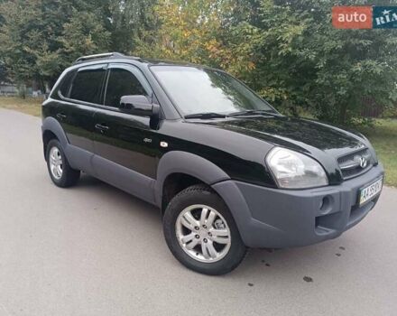 Чорний Хендай Туксон, об'ємом двигуна 1.98 л та пробігом 217 тис. км за 7650 $, фото 1 на Automoto.ua