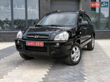 Хендай Туксон 2008 в Гайвороне на Automoto.ua Черный Хендай Туксон, объемом двигателя 2 л и пробегом 137 тыс. км за 8400 $, фото 1 на Automoto.ua
