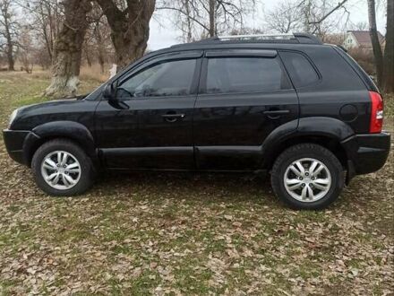 Чорний Хендай Туксон, об'ємом двигуна 1.98 л та пробігом 300 тис. км за 6800 $, фото 1 на Automoto.ua