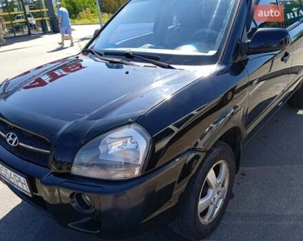 Чорний Хендай Туксон, об'ємом двигуна 1.98 л та пробігом 260 тис. км за 7500 $, фото 1 на Automoto.ua