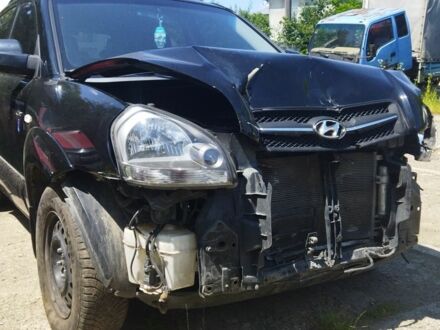 Хендай Туксон 2008 у Стрые на Automoto.ua Чорний Хендай Туксон, об'ємом двигуна 2 л та пробігом 181 тис. км за 3200 $, фото 1 на Automoto.ua