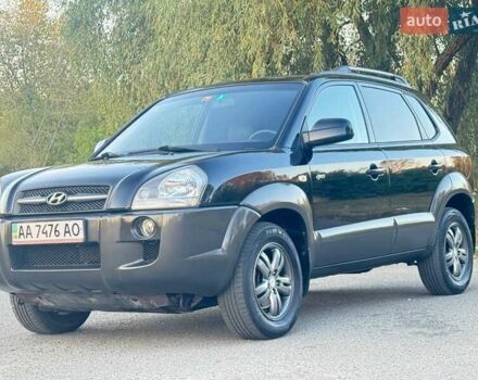Черный Хендай Туксон, объемом двигателя 2 л и пробегом 171 тыс. км за 9500 $, фото 1 на Automoto.ua