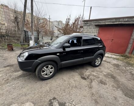 Чорний Хендай Туксон, об'ємом двигуна 2 л та пробігом 156 тис. км за 9200 $, фото 1 на Automoto.ua
