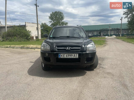 Хендай Туксон 2008 в Царичанке на Automoto.ua Черный Хендай Туксон, объемом двигателя 2 л и пробегом 280 тыс. км за 9500 $, фото 1 на Automoto.ua