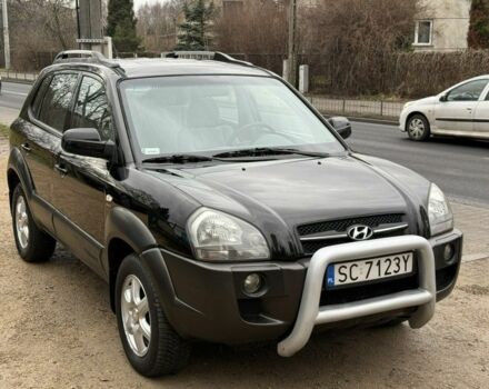 Черный Хендай Туксон, объемом двигателя 2 л и пробегом 270 тыс. км за 2500 $, фото 1 на Automoto.ua