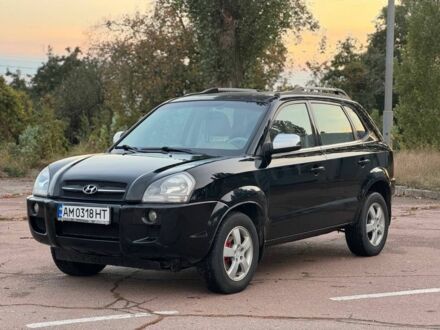 Черный Хендай Туксон, объемом двигателя 2 л и пробегом 353 тыс. км за 6800 $, фото 1 на Automoto.ua