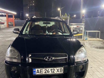 Хендай Туксон 2009 в Павлограде на Automoto.ua Черный Хендай Туксон, объемом двигателя 1.99 л и пробегом 159 тыс. км за 10500 $, фото 1 на Automoto.ua