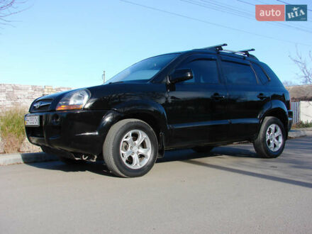 Черный Хендай Туксон, объемом двигателя 2 л и пробегом 162 тыс. км за 8200 $, фото 1 на Automoto.ua