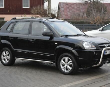 Чорний Хендай Туксон, об'ємом двигуна 2 л та пробігом 184 тис. км за 5480 $, фото 1 на Automoto.ua