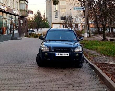 Черный Хендай Туксон, объемом двигателя 2 л и пробегом 240 тыс. км за 8700 $, фото 1 на Automoto.ua