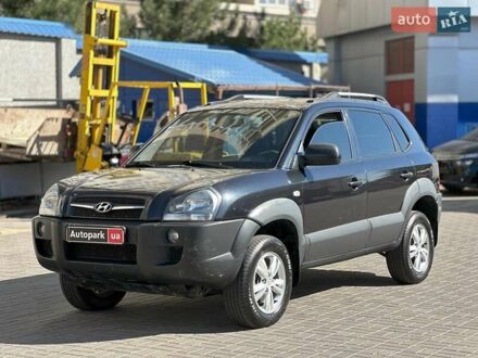 Хендай Туксон 2011 в Одессе на Automoto.ua Черный Хендай Туксон, объемом двигателя 2 л и пробегом 255 тыс. км за 9290 $, фото 1 на Automoto.ua