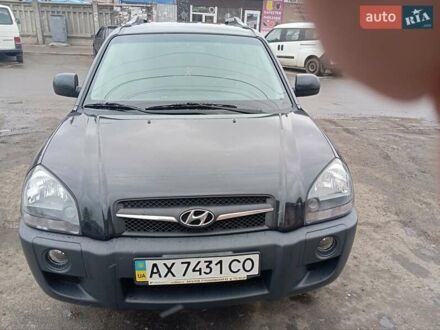 Хендай Туксон 2012 в Красноград на Automoto.ua Черный Хендай Туксон, объемом двигателя 1.98 л и пробегом 200 тыс. км за 10000 $, фото 1 на Automoto.ua