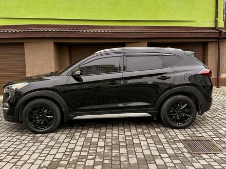 Хендай Туксон 2017 в Ивано-Франковске на Automoto.ua Черный Хендай Туксон, объемом двигателя 2 л и пробегом 106 тыс. км за 15299 $, фото 1 на Automoto.ua
