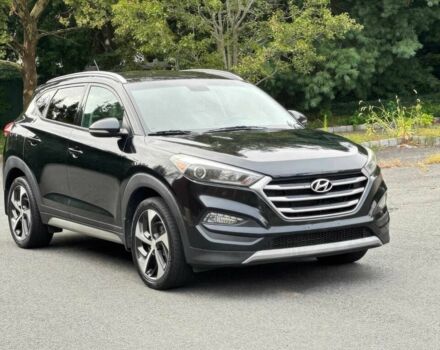 Черный Хендай Туксон, объемом двигателя 1.6 л и пробегом 53 тыс. км за 2950 $, фото 1 на Automoto.ua