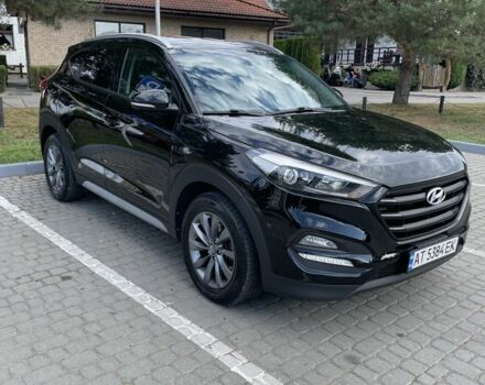 Черный Хендай Туксон, объемом двигателя 2 л и пробегом 248 тыс. км за 15800 $, фото 1 на Automoto.ua