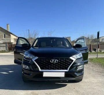 Черный Хендай Туксон, объемом двигателя 2 л и пробегом 108 тыс. км за 10000 $, фото 1 на Automoto.ua