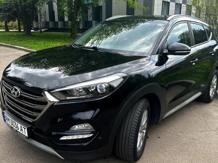 Черный Хендай Туксон, объемом двигателя 1.7 л и пробегом 120 тыс. км за 19500 $, фото 1 на Automoto.ua