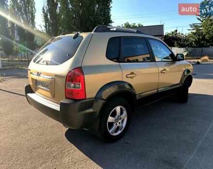 Коричневый Хендай Туксон, объемом двигателя 2 л и пробегом 137 тыс. км за 7500 $, фото 1 на Automoto.ua