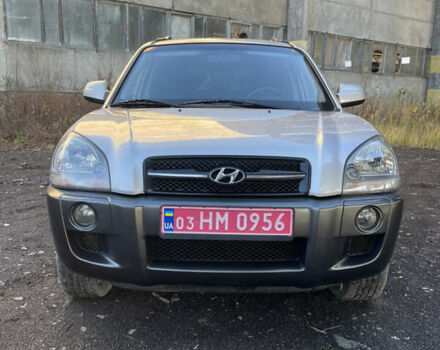 Коричневый Хендай Туксон, объемом двигателя 0 л и пробегом 200 тыс. км за 7150 $, фото 1 на Automoto.ua