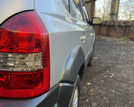 Коричневый Хендай Туксон, объемом двигателя 0 л и пробегом 200 тыс. км за 7150 $, фото 8 на Automoto.ua