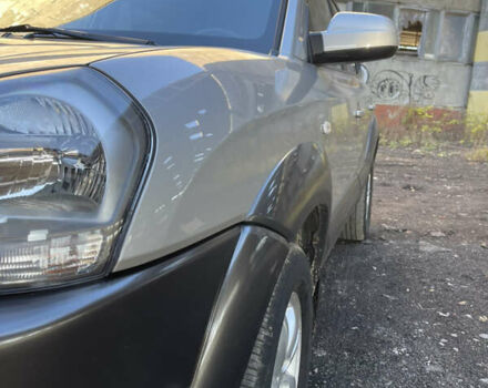 Коричневый Хендай Туксон, объемом двигателя 0 л и пробегом 200 тыс. км за 7150 $, фото 11 на Automoto.ua