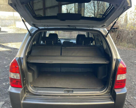 Коричневый Хендай Туксон, объемом двигателя 0 л и пробегом 200 тыс. км за 7150 $, фото 15 на Automoto.ua