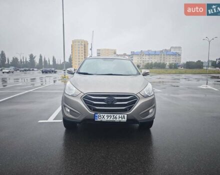 Коричневый Хендай Туксон, объемом двигателя 2.4 л и пробегом 148 тыс. км за 11700 $, фото 6 на Automoto.ua