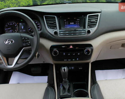 Коричневый Хендай Туксон, объемом двигателя 1.59 л и пробегом 127 тыс. км за 14400 $, фото 7 на Automoto.ua