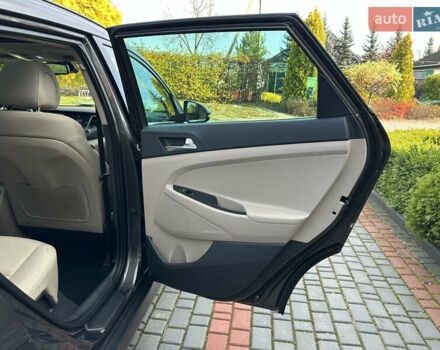 Коричневый Хендай Туксон, объемом двигателя 2 л и пробегом 100 тыс. км за 23500 $, фото 72 на Automoto.ua