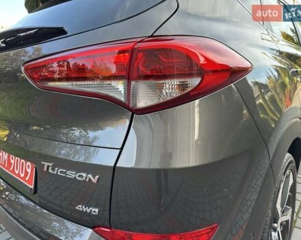 Коричневый Хендай Туксон, объемом двигателя 2 л и пробегом 100 тыс. км за 23500 $, фото 94 на Automoto.ua