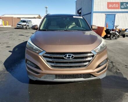 Коричневый Хендай Туксон, объемом двигателя 1.6 л и пробегом 96 тыс. км за 2500 $, фото 4 на Automoto.ua