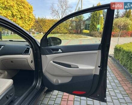 Коричневый Хендай Туксон, объемом двигателя 2 л и пробегом 100 тыс. км за 23500 $, фото 63 на Automoto.ua