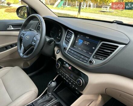 Коричневый Хендай Туксон, объемом двигателя 2 л и пробегом 100 тыс. км за 23500 $, фото 59 на Automoto.ua