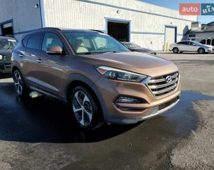 Коричневый Хендай Туксон, объемом двигателя 1.6 л и пробегом 96 тыс. км за 2500 $, фото 3 на Automoto.ua