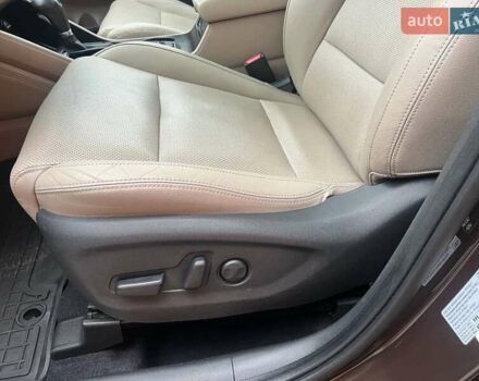 Коричневий Хендай Туксон, об'ємом двигуна 2 л та пробігом 108 тис. км за 18700 $, фото 23 на Automoto.ua