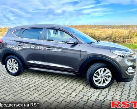 Хендай Туксон 2017 в Дрогобыче на Automoto.ua Коричневый Хендай Туксон, объемом двигателя 1.7 л и пробегом 174 тыс. км за 16800 $, фото 5 на Automoto.ua