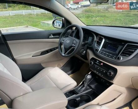 Коричневый Хендай Туксон, объемом двигателя 2 л и пробегом 115 тыс. км за 14200 $, фото 24 на Automoto.ua