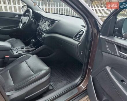 Коричневий Хендай Туксон, об'ємом двигуна 2 л та пробігом 87 тис. км за 19300 $, фото 27 на Automoto.ua