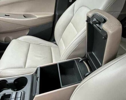 Хендай Туксон 2017 в Киеве на Automoto.ua Коричневый Хендай Туксон, объемом двигателя 0 л и пробегом 78 тыс. км за 9600 $, фото 8 на Automoto.ua