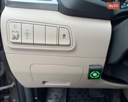 Коричневый Хендай Туксон, объемом двигателя 2 л и пробегом 115 тыс. км за 20990 $, фото 16 на Automoto.ua