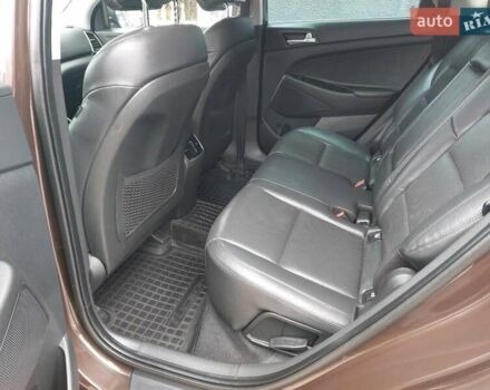 Коричневий Хендай Туксон, об'ємом двигуна 2 л та пробігом 87 тис. км за 19300 $, фото 26 на Automoto.ua