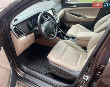 Коричневий Хендай Туксон, об'ємом двигуна 2 л та пробігом 108 тис. км за 18700 $, фото 19 на Automoto.ua