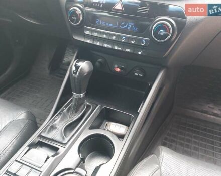 Коричневий Хендай Туксон, об'ємом двигуна 2 л та пробігом 87 тис. км за 19300 $, фото 18 на Automoto.ua