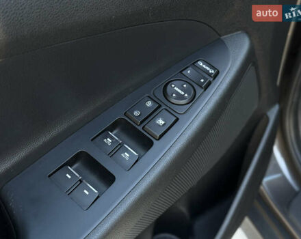 Коричневий Хендай Туксон, об'ємом двигуна 1.6 л та пробігом 132 тис. км за 22300 $, фото 15 на Automoto.ua