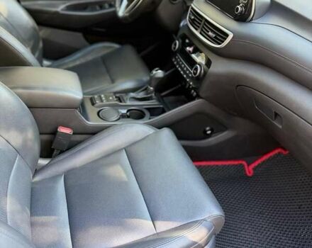 Коричневый Хендай Туксон, объемом двигателя 2 л и пробегом 98 тыс. км за 22000 $, фото 6 на Automoto.ua