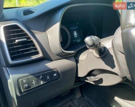 Коричневый Хендай Туксон, объемом двигателя 2 л и пробегом 93 тыс. км за 27750 $, фото 12 на Automoto.ua