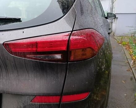 Коричневый Хендай Туксон, объемом двигателя 2 л и пробегом 132 тыс. км за 16500 $, фото 7 на Automoto.ua