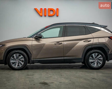 Коричневый Хендай Туксон, объемом двигателя 1.6 л и пробегом 55 тыс. км за 32877 $, фото 2 на Automoto.ua