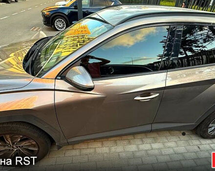 Коричневый Хендай Туксон, объемом двигателя 2 л и пробегом 63 тыс. км за 26700 $, фото 2 на Automoto.ua