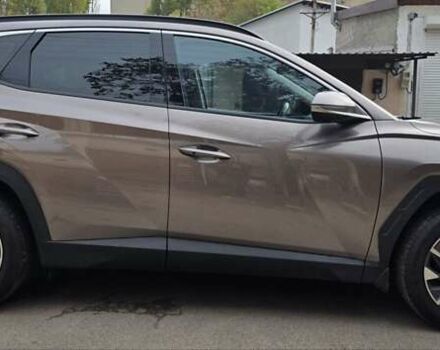 Коричневый Хендай Туксон, объемом двигателя 1.6 л и пробегом 112 тыс. км за 25500 $, фото 3 на Automoto.ua